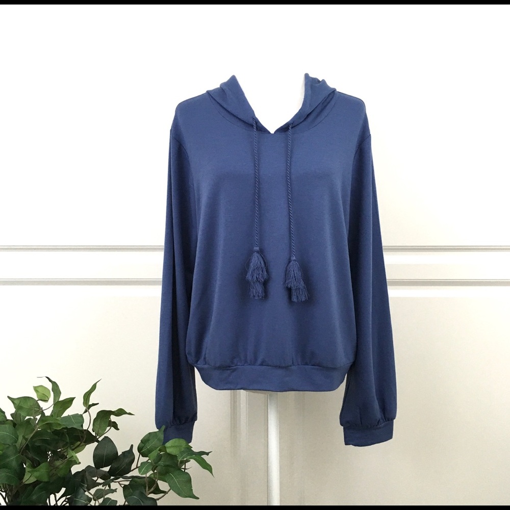 Bobeau Tassel Tie Pullover Hoodie